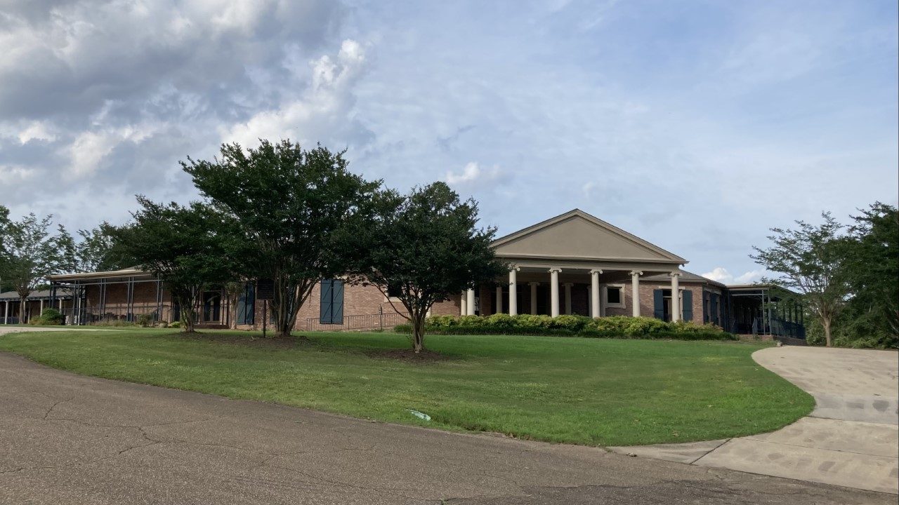 view of the clubhouse